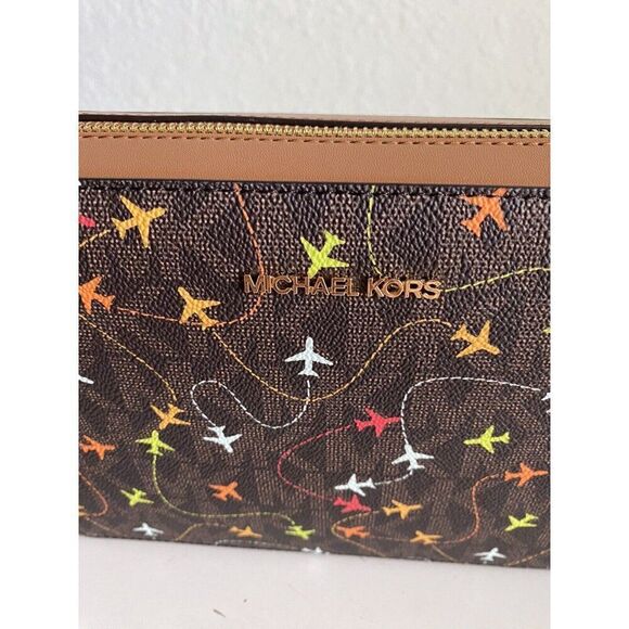 Michael Kors Jet Set Brown Akorn Multi East West Airplanes Crossbody Bag NEW - Picture 4 of 16